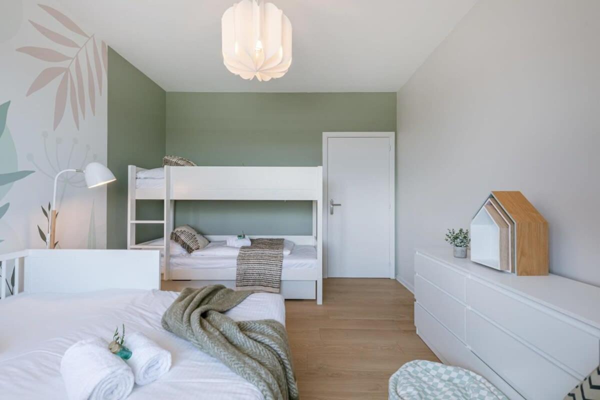 Huswell - Bright Seaview Apartment In Oostende Buitenkant foto